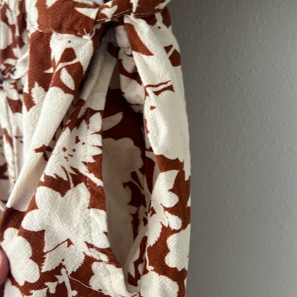 Universal Thread Floral Women’s Romper Large - Picture 11 of 11